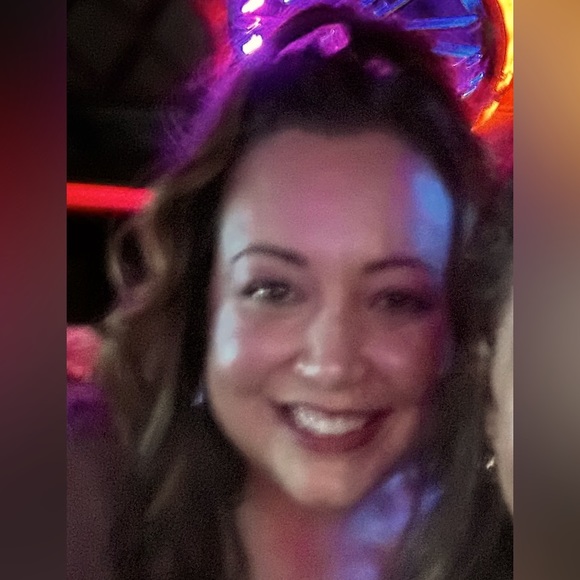 Meet your Posher, Joni - Picture 1 of 1